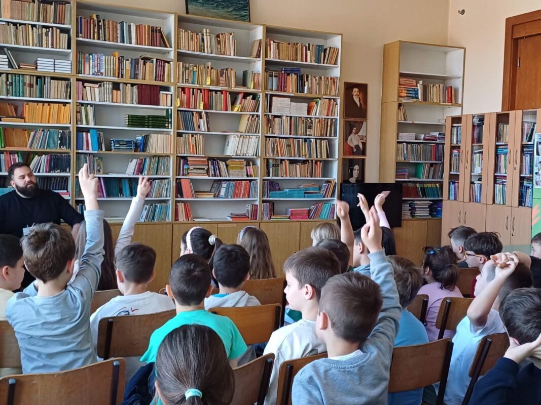 0-02-05-1f81d0a4611a00e3c0af72504ab8be53960745057e683448f78dee874b9a7634_44444dcc09d27356